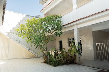 Casa à venda com 350m², 2 quartos e 6 vagasQuintal