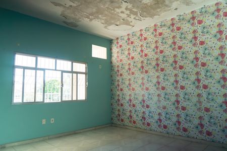 Casa à venda com 350m², 2 quartos e 6 vagasSuíte