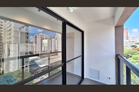 Apartamento à venda com 37m², 1 quarto e sem vaga Apartamento à venda com 37m², 1 quarto e sem vagaVaranda