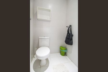 Apartamento à venda com 111m², 3 quartos e 2 vagas Apartamento à venda com 111m², 3 quartos e 2 vagasBanheiro de serviço