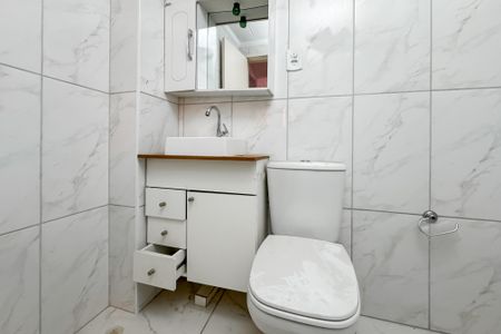 Apartamento à venda com 29m², 1 quarto e sem vaga Apartamento à venda com 29m², 1 quarto e sem vagaBanheiro