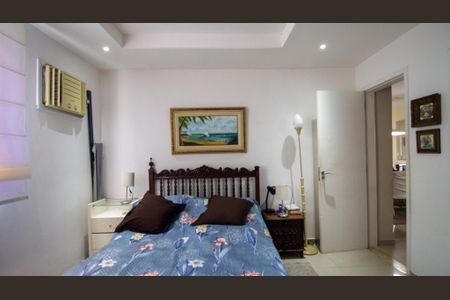 Apartamento à venda com 201m², 4 quartos e 2 vagas Apartamento à venda com 201m², 4 quartos e 2 vagasSuíte 1