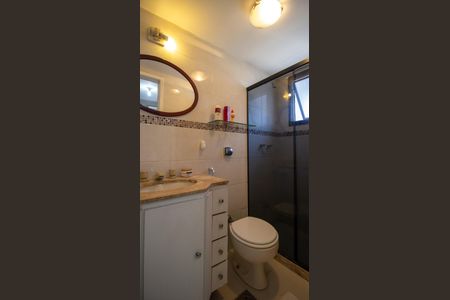 Apartamento à venda com 201m², 4 quartos e 2 vagas Apartamento à venda com 201m², 4 quartos e 2 vagasBanheiro da Suíte 3