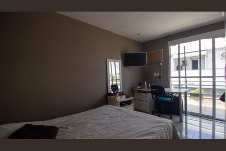 Apartamento à venda com 201m², 4 quartos e 2 vagas Apartamento à venda com 201m², 4 quartos e 2 vagasSuíte 2