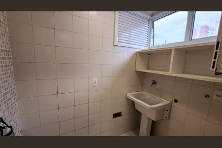 Casa de condomínio à venda com 130m², 3 quartos e 2 vagas Casa de condomínio à venda com 130m², 3 quartos e 2 vagasLavanderia