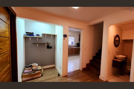 Casa de condomínio à venda com 130m², 3 quartos e 2 vagas Casa de condomínio à venda com 130m², 3 quartos e 2 vagasSala