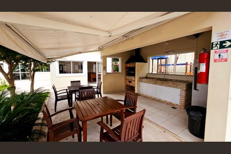 Casa de condomínio à venda com 130m², 3 quartos e 2 vagas Casa de condomínio à venda com 130m², 3 quartos e 2 vagasÁrea comum - Churrasqueira