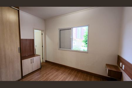 Casa de condomínio à venda com 130m², 3 quartos e 2 vagas Casa de condomínio à venda com 130m², 3 quartos e 2 vagasQuarto Suíte