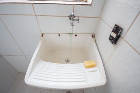 Apartamento para alugar com 58m², 2 quartos e 1 vagaÁrea de Serviço