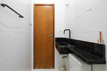 Casa de condomínio para alugar com 53m², 2 quartos e 1 vagaBanheiro