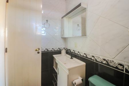 Casa à venda com 175m², 2 quartos e 2 vagasBanheiro