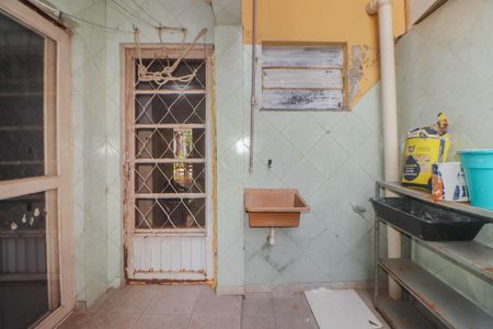 Casa à venda com 175m², 2 quartos e 2 vagasCasa 2 - Área de Serviço