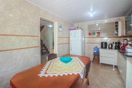 Casa à venda com 175m², 2 quartos e 2 vagasCozinha