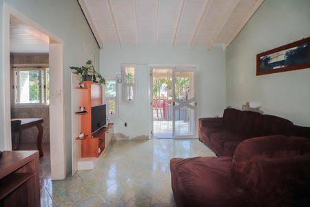 Casa à venda com 175m², 2 quartos e 2 vagasSala