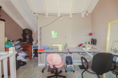 Casa à venda com 175m², 2 quartos e 2 vagasAteliê