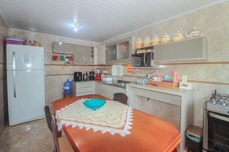 Casa à venda com 175m², 2 quartos e 2 vagasCozinha