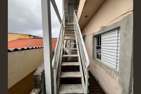 Casa para alugar com 450m², 3 quartos e 2 vagasEscada