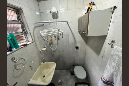 Casa para alugar com 450m², 3 quartos e 2 vagasBanheiro