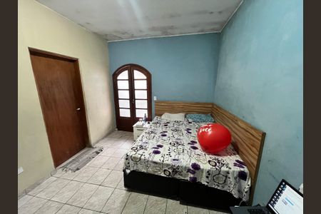 Casa para alugar com 450m², 3 quartos e 2 vagasQuarto