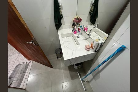 Casa para alugar com 450m², 3 quartos e 2 vagasBanheiro