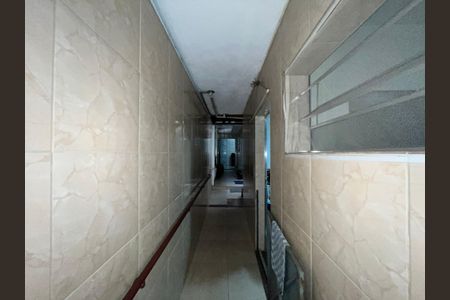 Casa para alugar com 450m², 3 quartos e 2 vagasCorredor