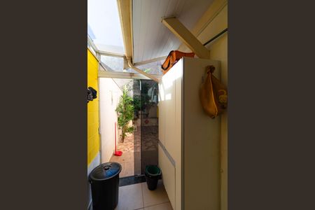 Casa de condomínio à venda com 200m², 3 quartos e 2 vagasÁrea de Serviço