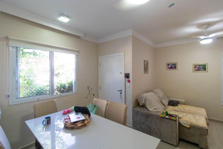 Casa de condomínio à venda com 200m², 3 quartos e 2 vagasSalas