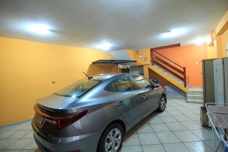 Casa à venda com 170m², 3 quartos e 2 vagas Casa à venda com 170m², 3 quartos e 2 vagasGaragem e Área de Serviço