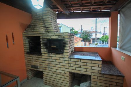 Casa à venda com 170m², 3 quartos e 2 vagas Casa à venda com 170m², 3 quartos e 2 vagasÁrea comum