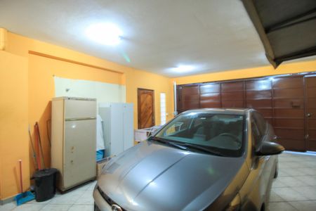 Casa à venda com 170m², 3 quartos e 2 vagas Casa à venda com 170m², 3 quartos e 2 vagasGaragem e Área de Serviço