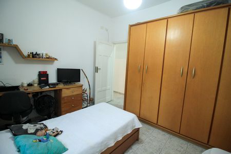 Casa à venda com 170m², 3 quartos e 2 vagas Casa à venda com 170m², 3 quartos e 2 vagasQuarto 2