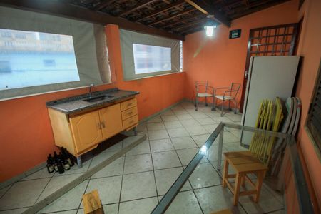 Casa à venda com 170m², 3 quartos e 2 vagas Casa à venda com 170m², 3 quartos e 2 vagasÁrea comum