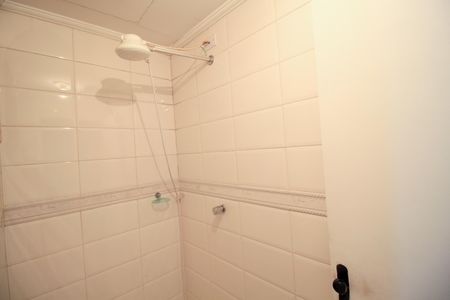 Casa à venda com 170m², 3 quartos e 2 vagas Casa à venda com 170m², 3 quartos e 2 vagasBanheiro de Serviço