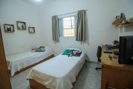 Casa à venda com 170m², 3 quartos e 2 vagas Casa à venda com 170m², 3 quartos e 2 vagasQuarto 2