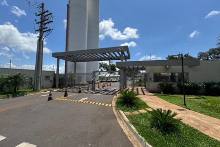 Apartamento para alugar com 45m², 2 quartos e 1 vaga Apartamento para alugar com 45m², 2 quartos e 1 vagaFachada