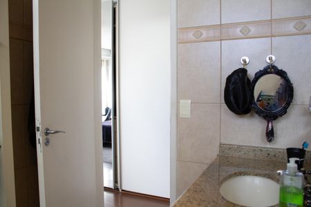 Apartamento à venda com 124m², 3 quartos e 2 vagasBanheiro da Suíte 2