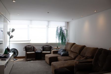 Apartamento à venda com 124m², 3 quartos e 2 vagasSala