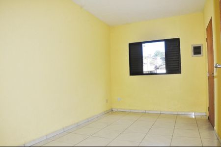 Casa à venda com 194m², 4 quartos e 1 vaga Casa à venda com 194m², 4 quartos e 1 vagaDetalhe - Quarto 01 com Varanda