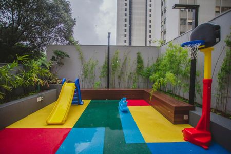 Apartamento à venda com 96m², 2 quartos e 2 vagasÁrea Comum - Playground