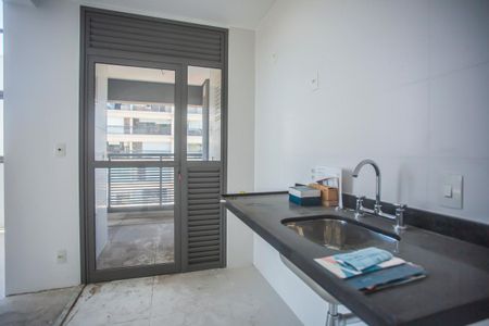Apartamento à venda com 96m², 2 quartos e 2 vagasCozinha