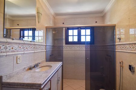 Casa à venda com 400m², 5 quartos e 3 vagas Casa à venda com 400m², 5 quartos e 3 vagasBanheiro 3