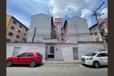 Apartamento para alugar com 50m², 2 quartos e 1 vaga Apartamento para alugar com 50m², 2 quartos e 1 vagaFachada e Placa