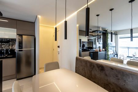 Apartamento à venda com 66m², 2 quartos e 1 vagaSala