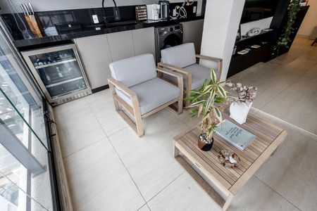 Apartamento à venda com 66m², 2 quartos e 1 vagaÁrea de Serviço