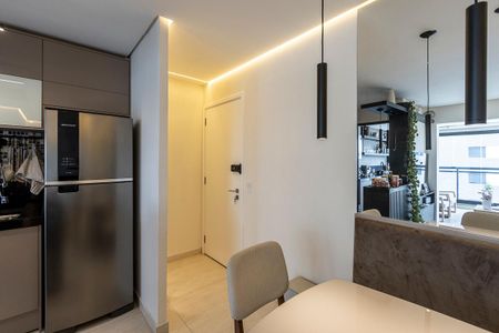 Apartamento à venda com 66m², 2 quartos e 1 vagaSala