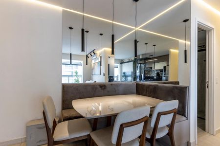 Apartamento à venda com 66m², 2 quartos e 1 vagaSala