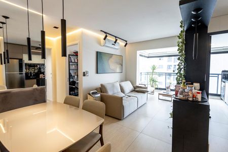 Apartamento à venda com 66m², 2 quartos e 1 vagaSala