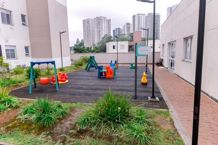 Apartamento para alugar com 40m², 2 quartos e sem vagaÁrea comum - Playground