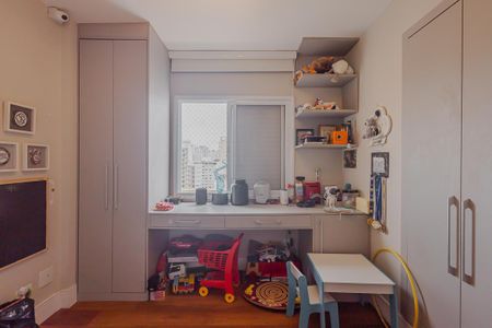 Apartamento à venda com 230m², 3 quartos e 3 vagasQuarto 2