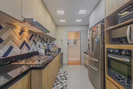 Apartamento à venda com 230m², 3 quartos e 3 vagasCozinha